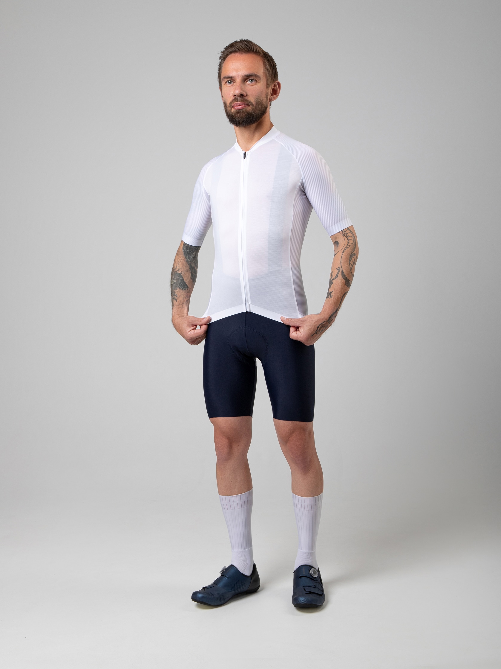 letnyaya-dzhersi-aero-short-white-1-1677 Летнее джерси ArtVelo Aero White Short — изображение 1