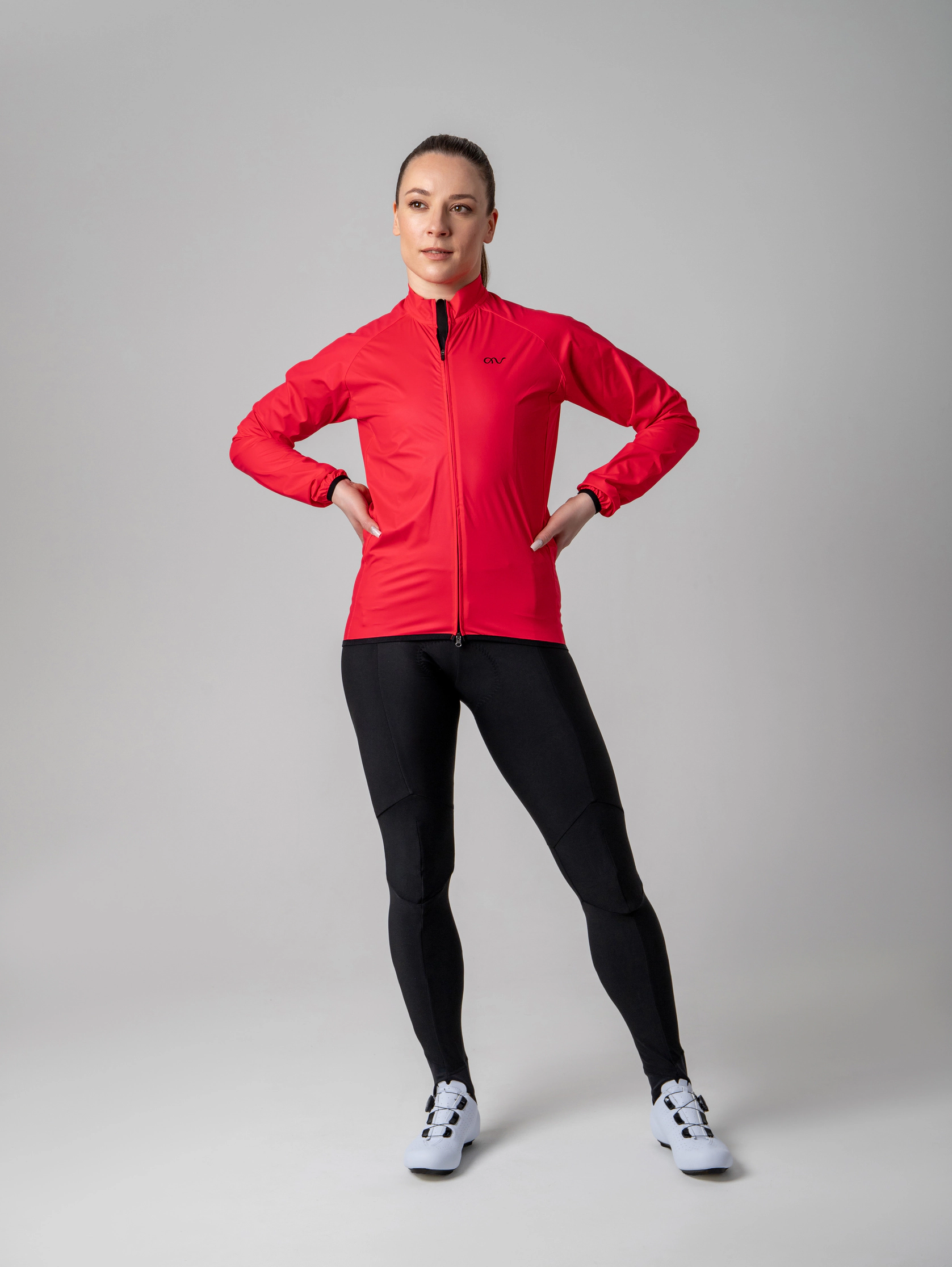 membrannaya_vetrovka_artvelo_magma_1_webp_female Мембранная ветровка ArtVelo Magma — изображение 1